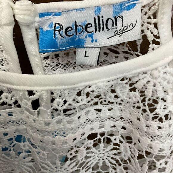 Rebellion Lace Top Button Keyhole Back Closure White Scalloped Hem Large - Picture 3 of 9